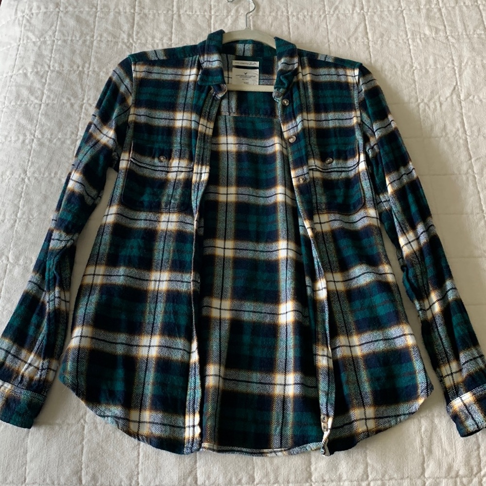 American Eagle flannel small